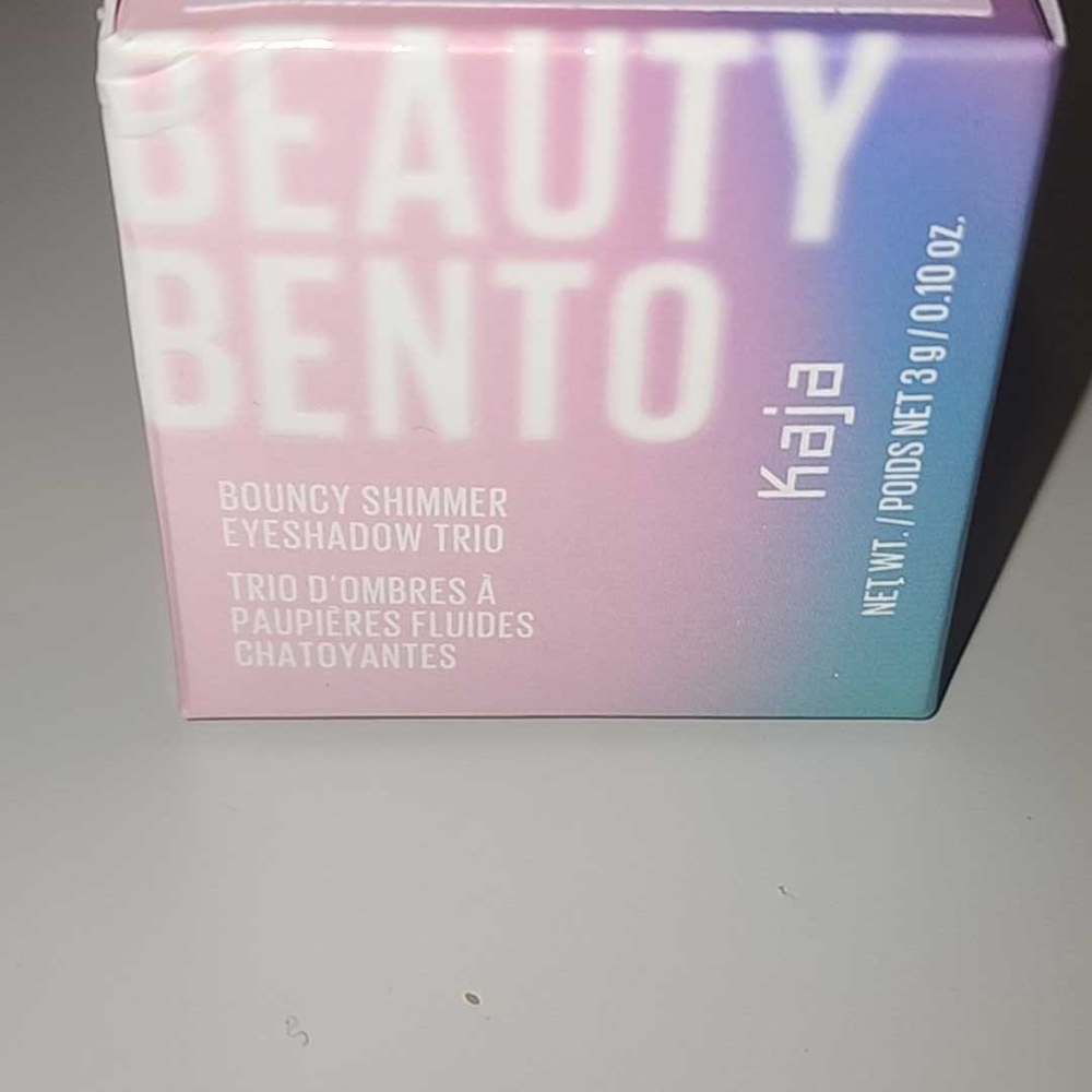 Trio Pink, Sunkissed Tan, and Baked Cinnamin Eyeshadow Palette for Vibrant Looks